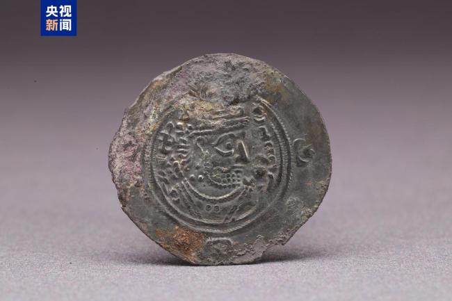 西域特色金银器、波斯萨珊银币……陕西唐代马三娘墓考古出土多件器物