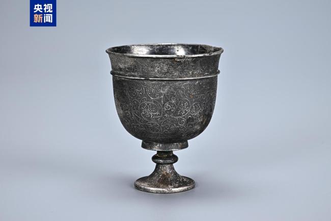 西域特色金银器、波斯萨珊银币……陕西唐代马三娘墓考古出土多件器物